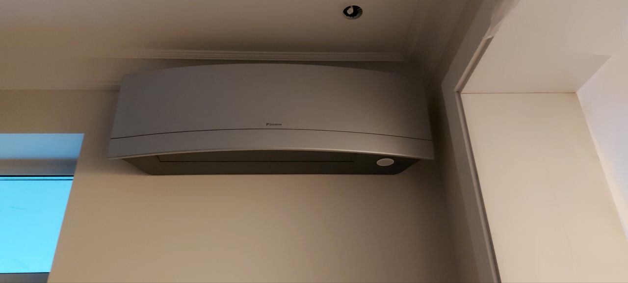 Кондиціонер Daikin EMURA Silver FTXJ25MS/RXJ25M
